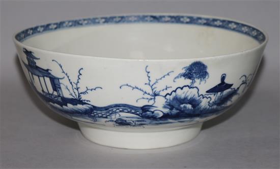 An 18th century Worcester blue and white bowl